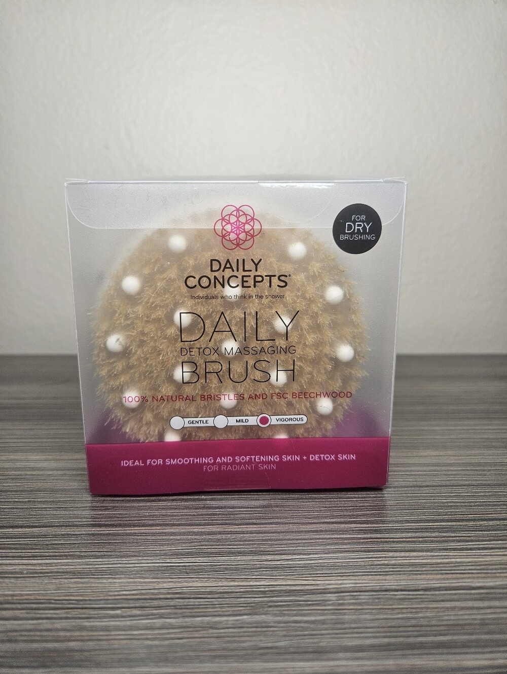 Daily Concepts Daily Detox Massaging Brush new in box Exfoliation tool for body